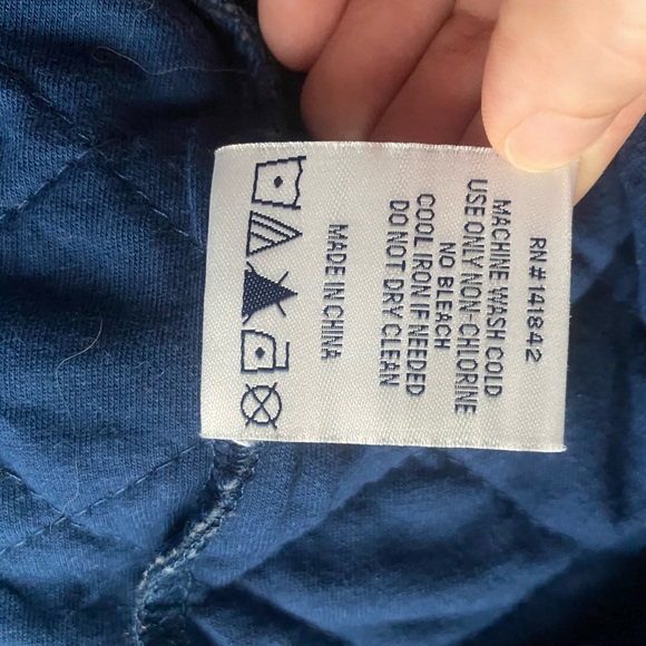 3/$20 Lauren James Quilted Pullover Navy/Aqua - Picture 12 of 12